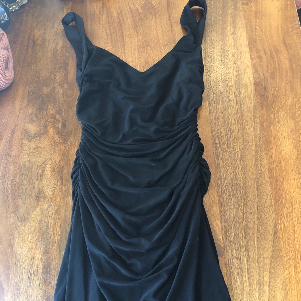 Laundry by Shelli Segal black fitted dress